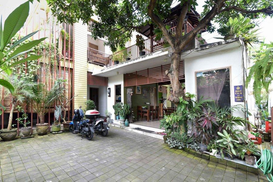 Maison d'hôtes Reddoorz Near Pantai Bali 2*